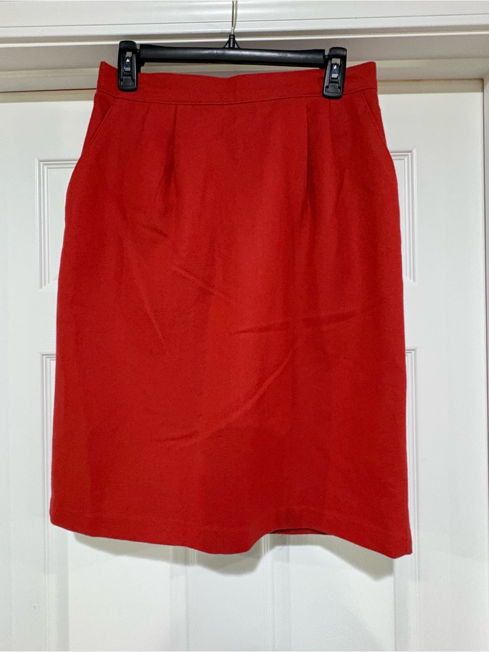 Classic Red Women's Vintage Wool Pencil Skirt with Pockets size 12